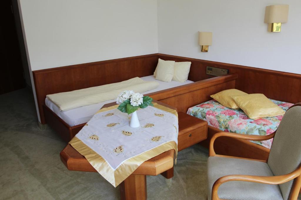 Hotel am Kurpark Bad Wimpfen Rum bild
