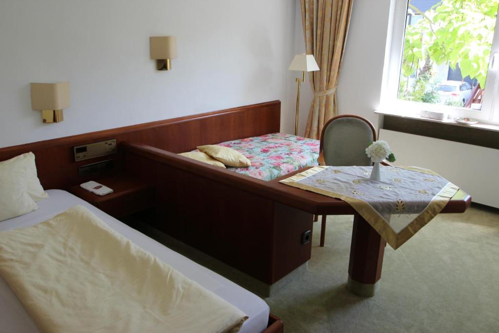 Hotel am Kurpark Bad Wimpfen Rum bild